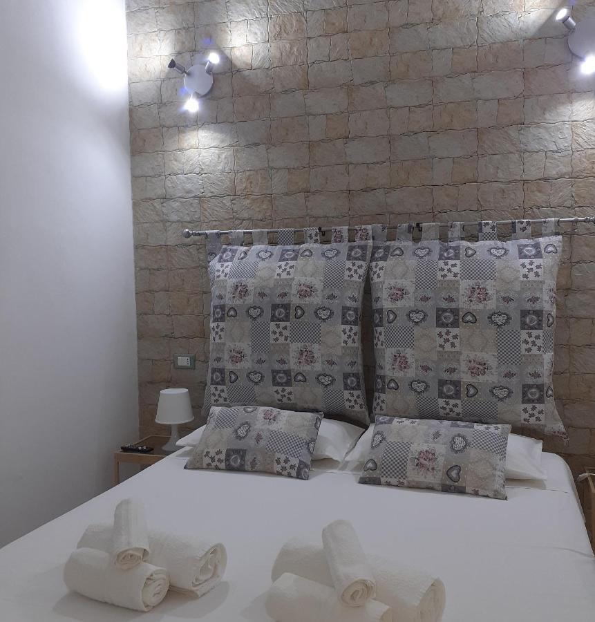 אבולה O'Paisi Casa Vacanze מראה חיצוני תמונה